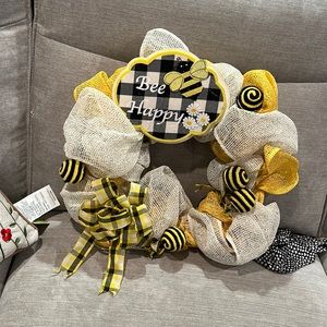 Bee wreath